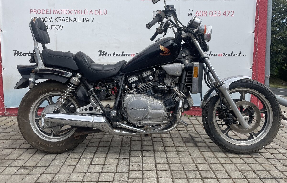 Honda VF 750 Magna 1986 - 7
