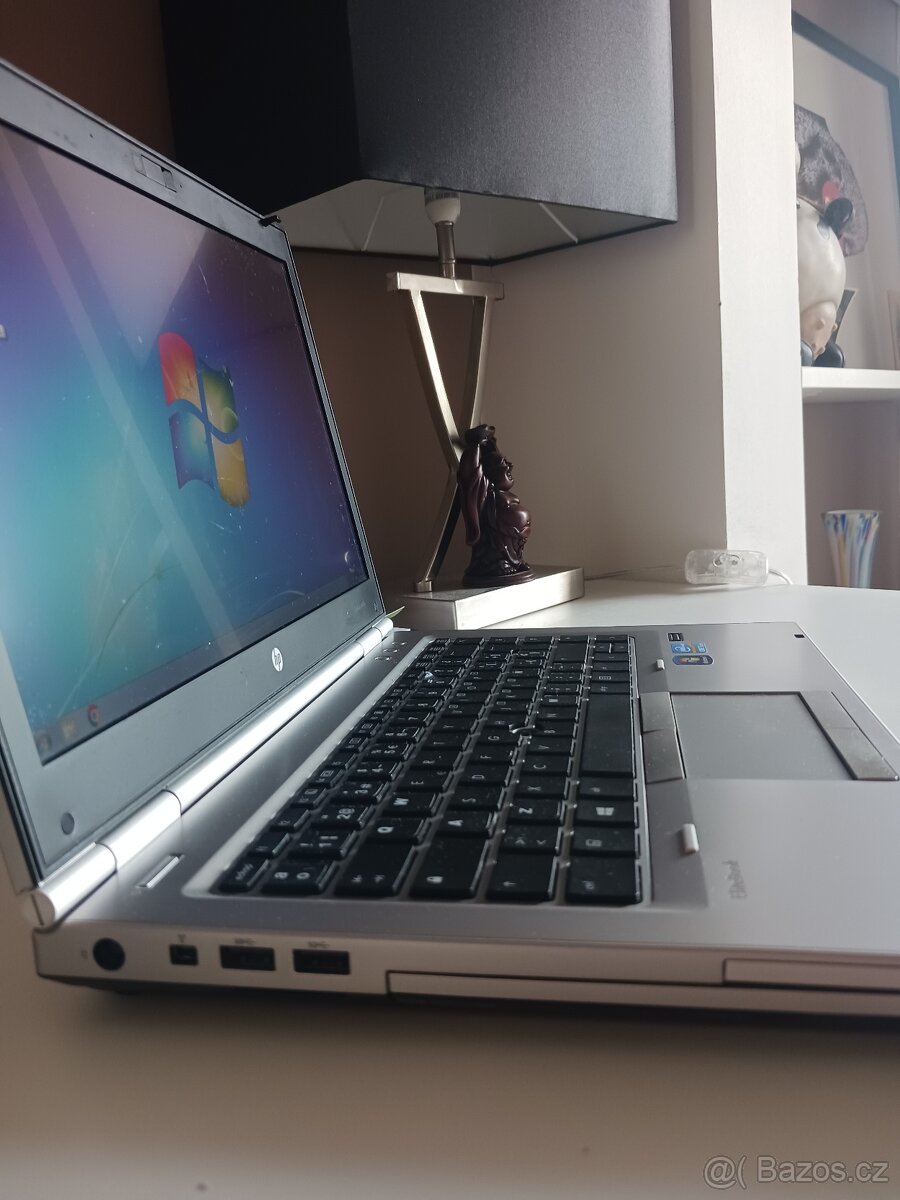 HP Elitebook - 7