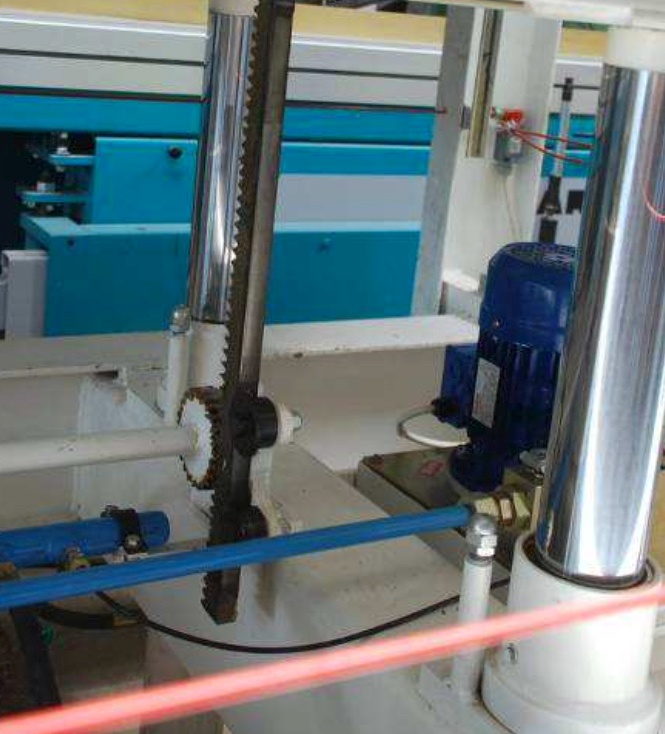 Hydraulický lis na police ICOTET CON 2 - 7