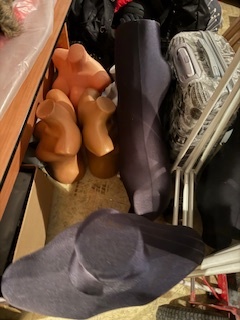 VYBAVENÍ OBCHODU S ODĚVY - 7