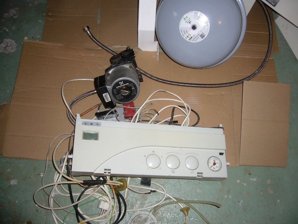 Díly k plynovému kotli - 7