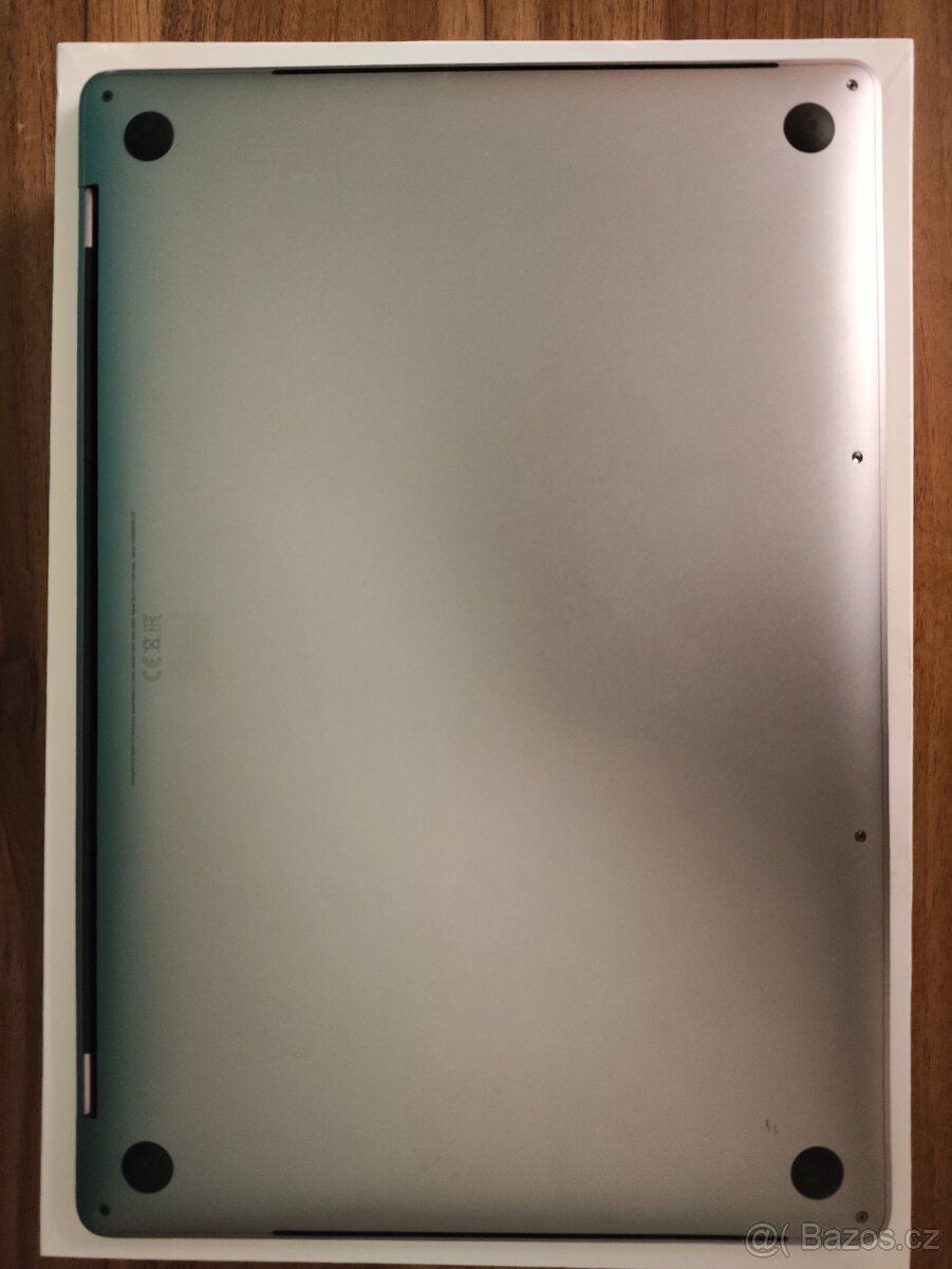 MacBook Pro 2019 i7 16GB 256GB (A1990) - 7