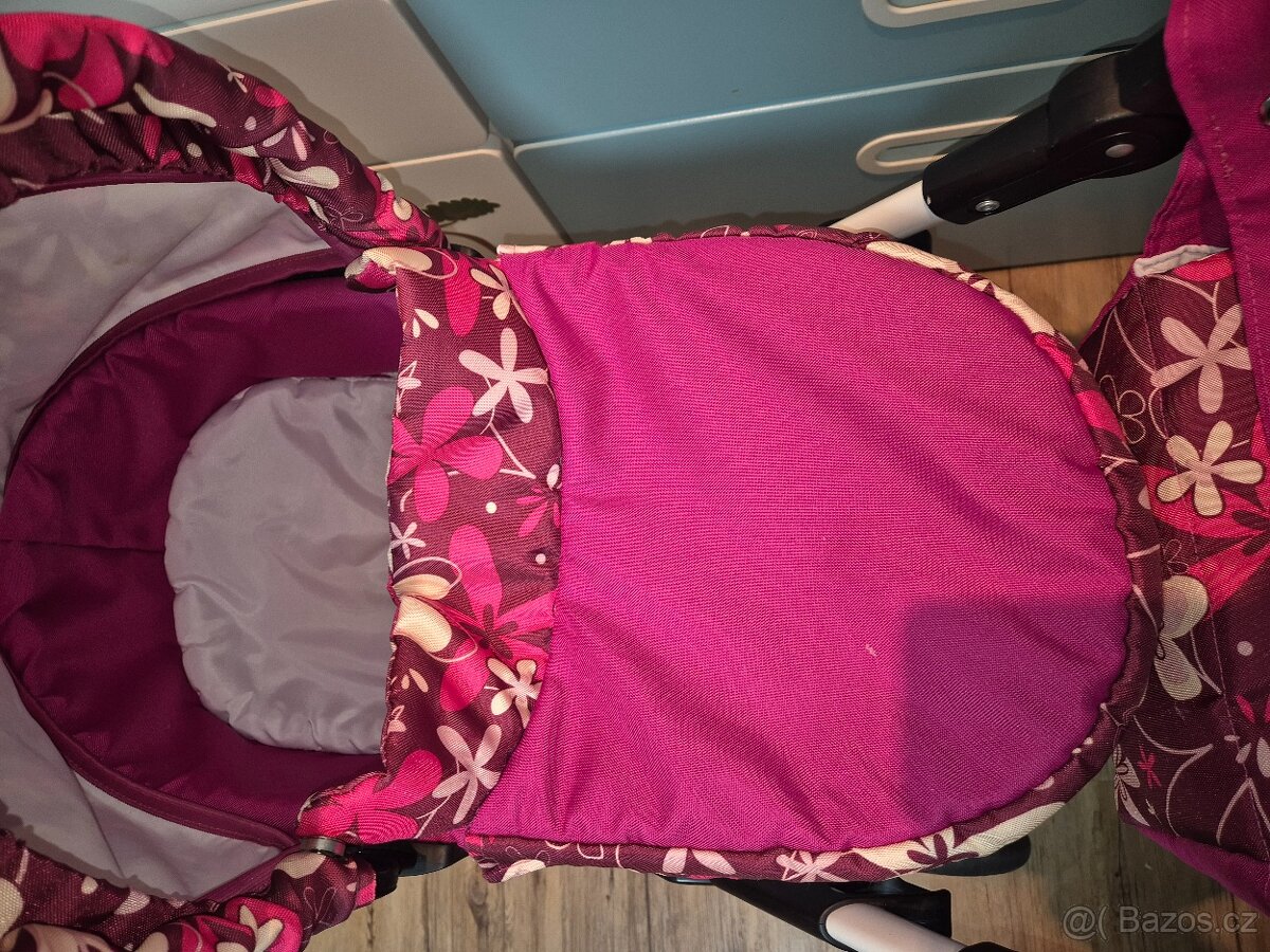 Kočárek pro panenky - 7