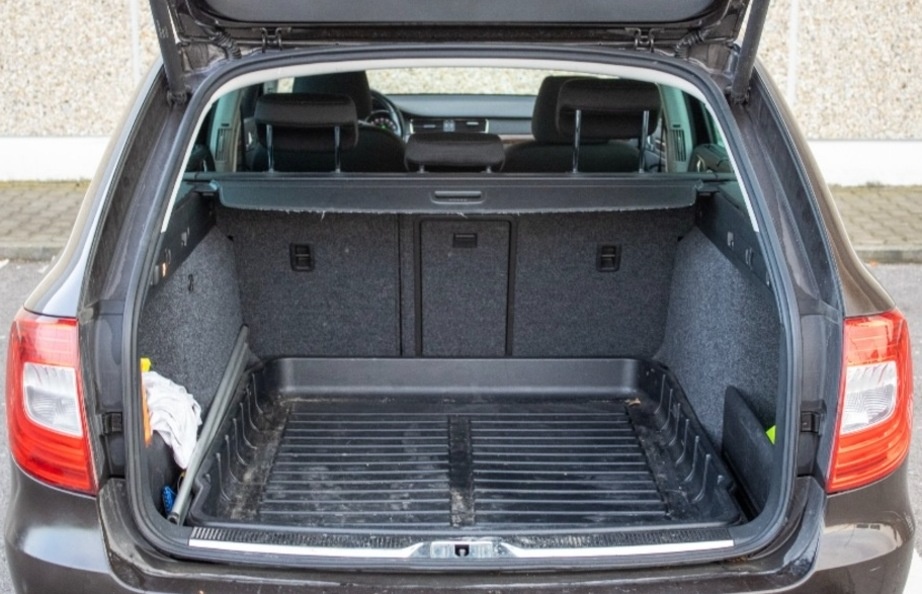 ŠKODA SUPERB 2.0 TDI DSG - 7