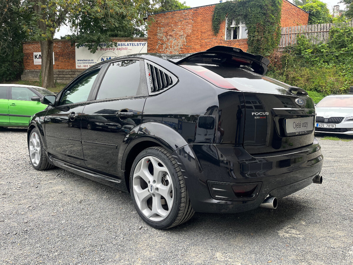 FORD FOCUS ST 2,5 i 166 Kw BLACK EDITION - 7