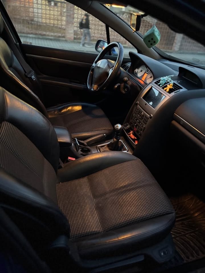 Peugeot 407 sw 2.2 benzin - 7