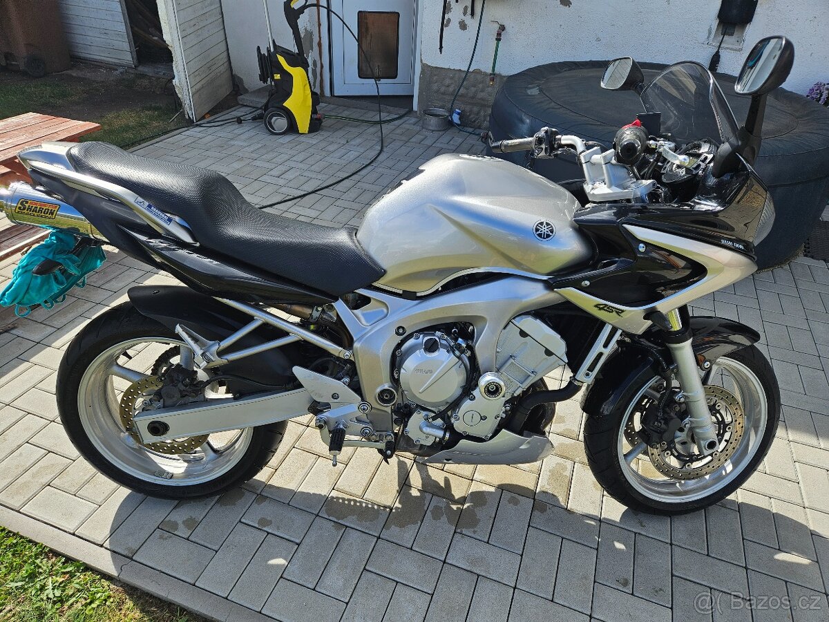 Yamaha FZS 600 Fazer - 7