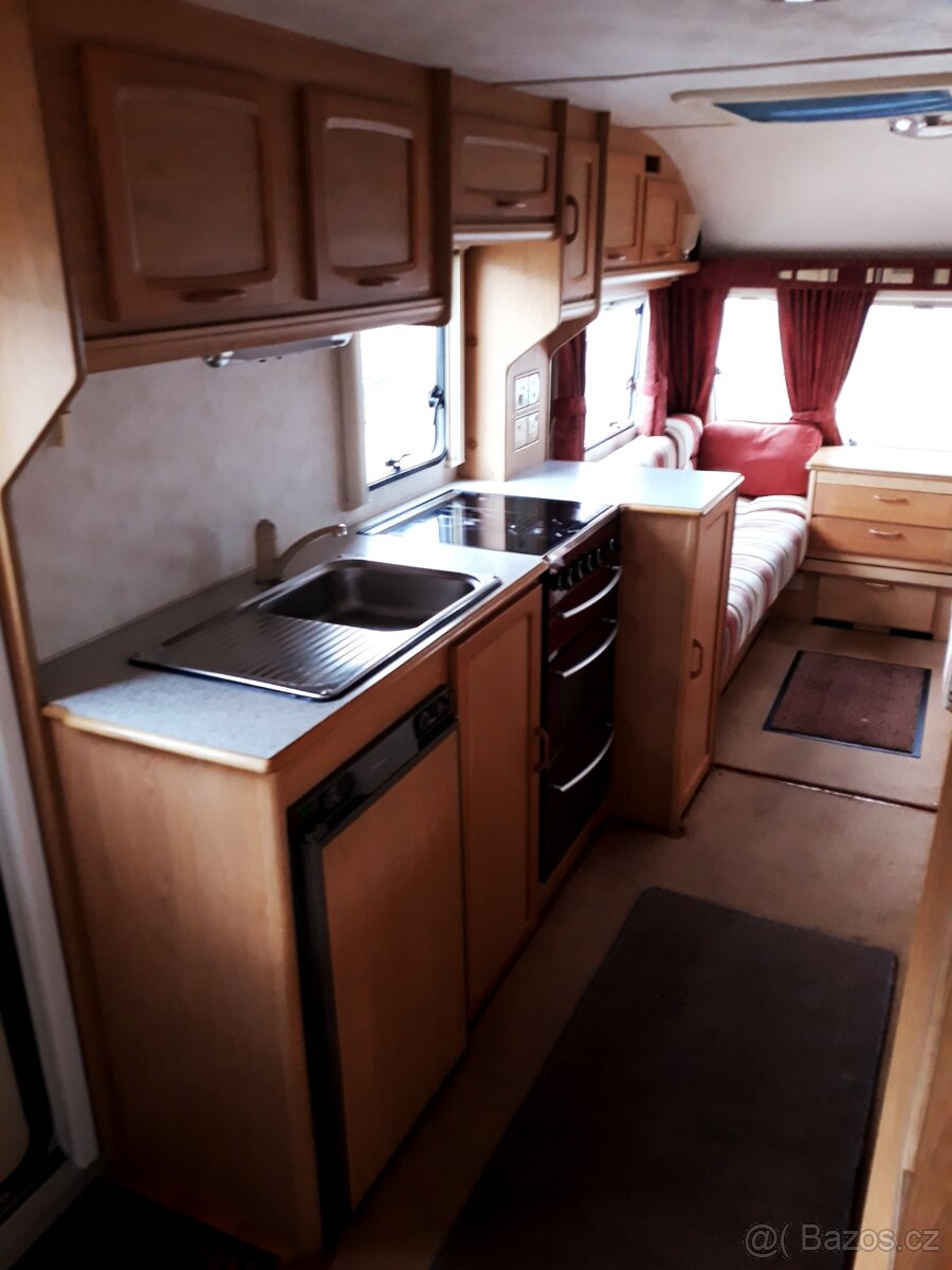 2002 Compass CORONA 630 + TV - 7