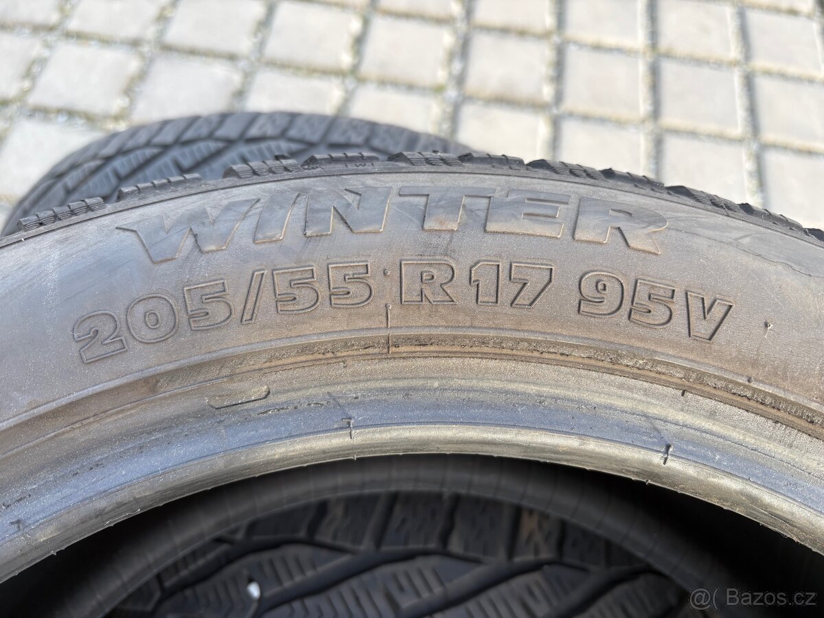 205/55/17 zimní - 7