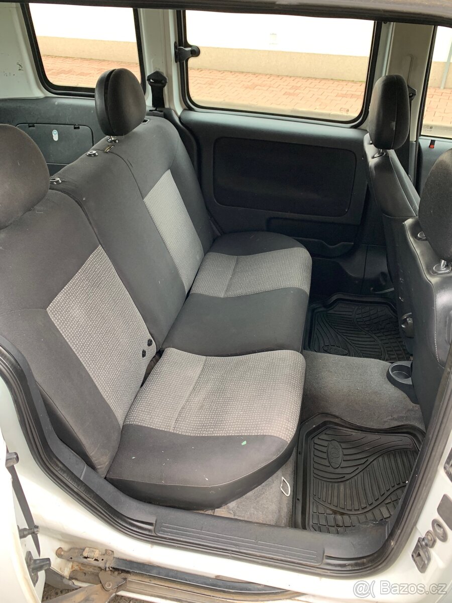 Opel combo-c 1.4 benzín 5 místné - 7