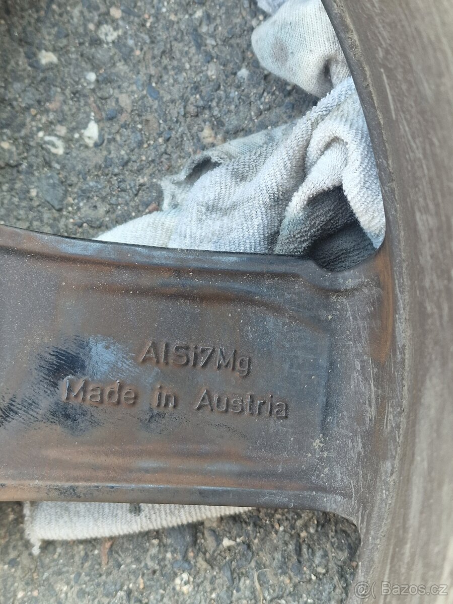 Originální alu kola Audi 17" - 7