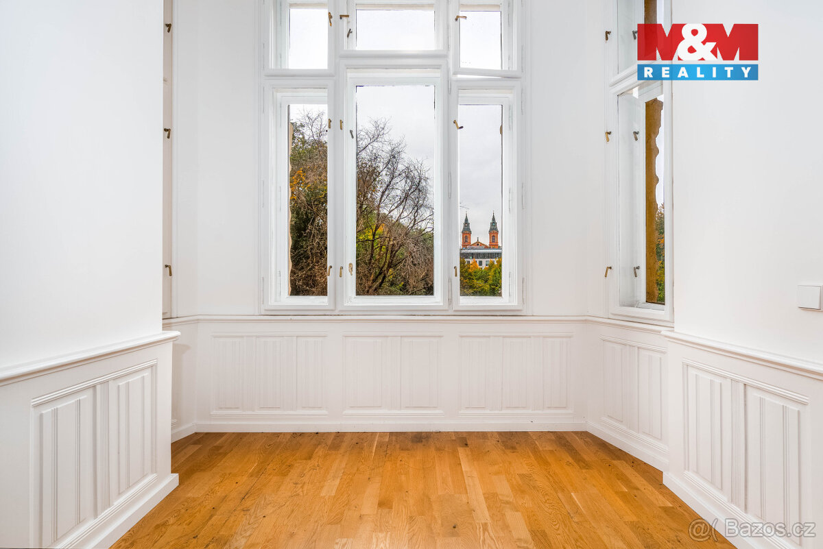 Prodej bytu 4+1, 141 m², Praha - Smíchov, ul. Zborovská - 7