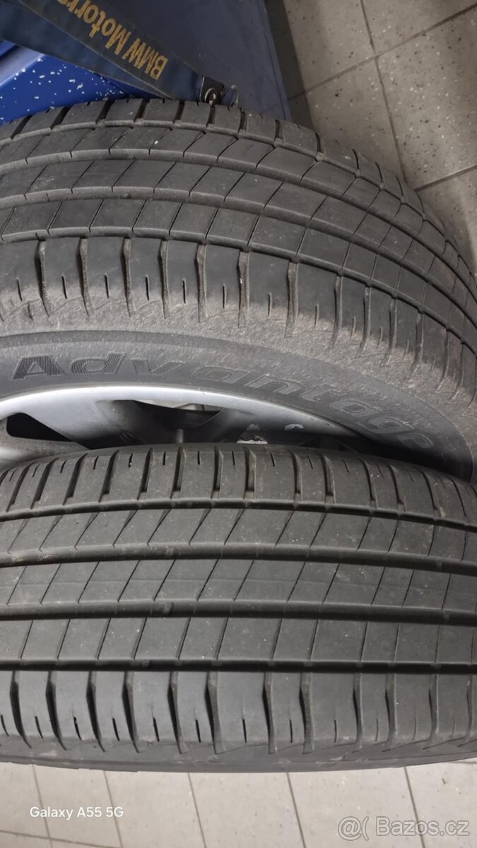 PRODÁM ALU KOLA VW PASSAT 5X112R16 + TÉMĚŘ NOVÉ LETNÍ PNEUMA - 7