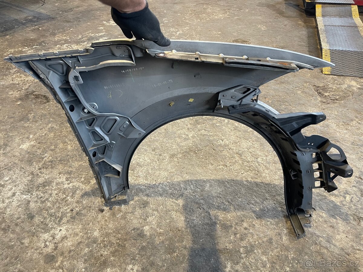 Prodám blatníky Audi A2 - 7