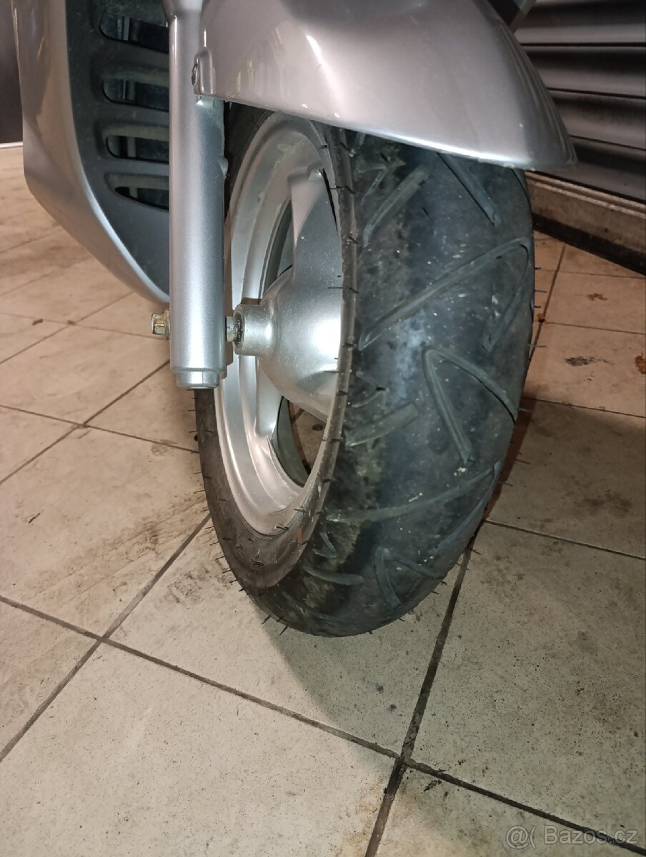 Honda Pantheon skútr - 7