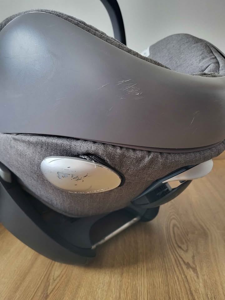 Dětská autosedačka Cybex + isofixová základna - 7