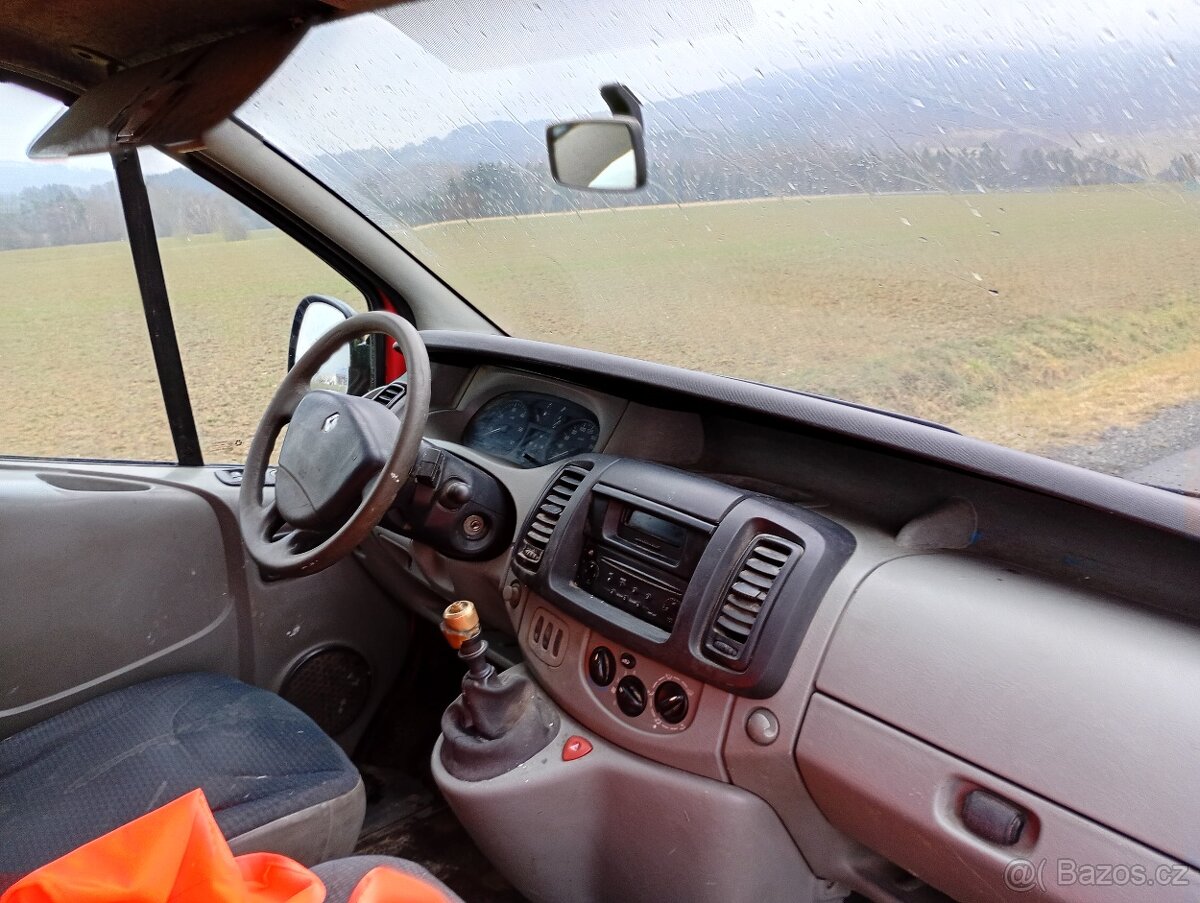 Renault Trafic 1,9 9 míst dph - 7
