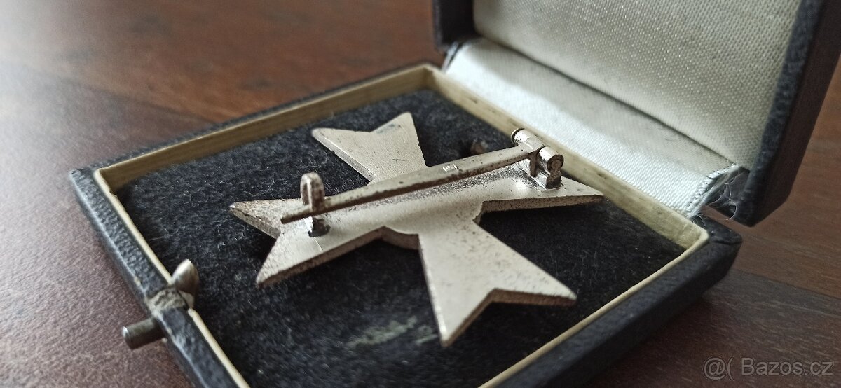 Záslužný kříž, železný kříž v etui. - 7
