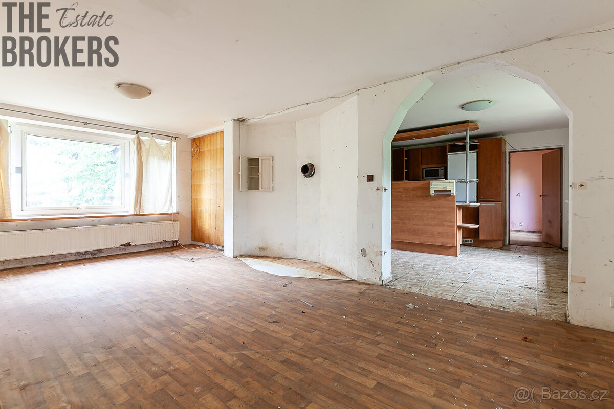 Prodej samostatně stojícího rodinného domu 5+1, Mníšek pod B - 7