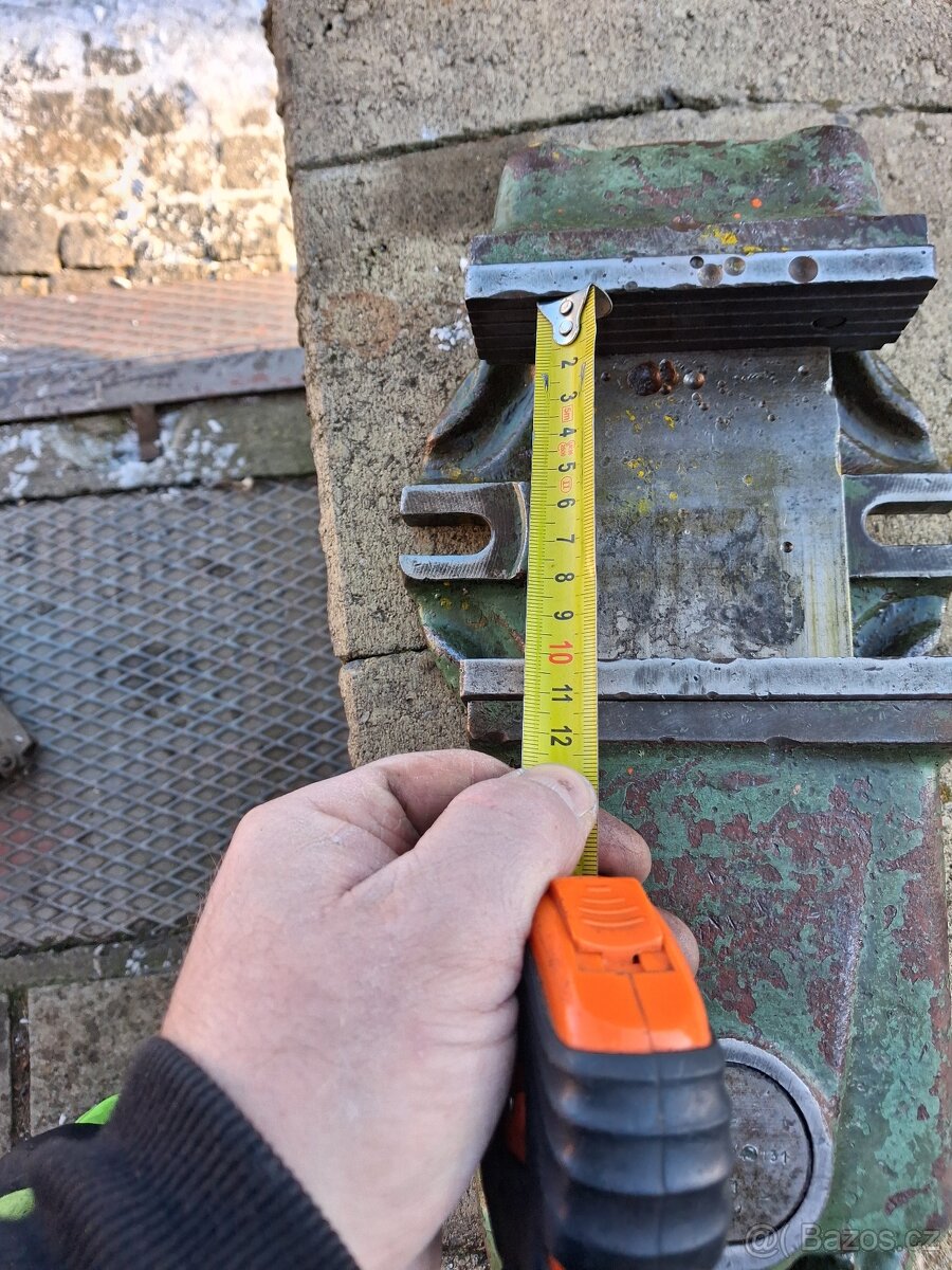 Sverak strojni stredni velikost,kvalitni 3000kc - 7