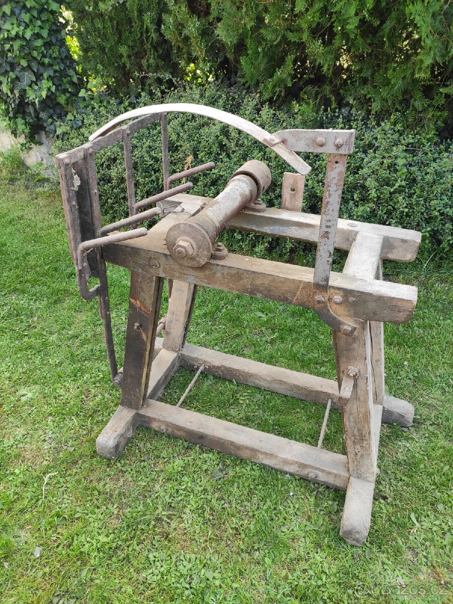 Historická dřevěná cirkularka - 7