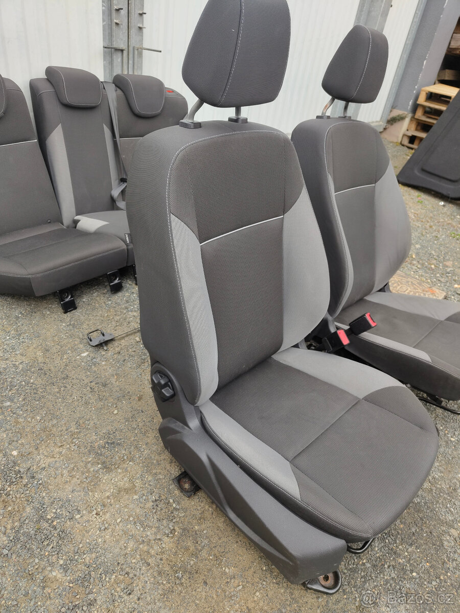 Sedačky, tapeci Focus III - hatchback - 7