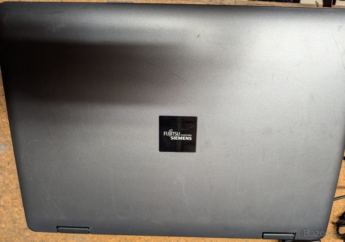 Retro notebook Fujitsu Siemens Esprimo mobile v5545 - 7