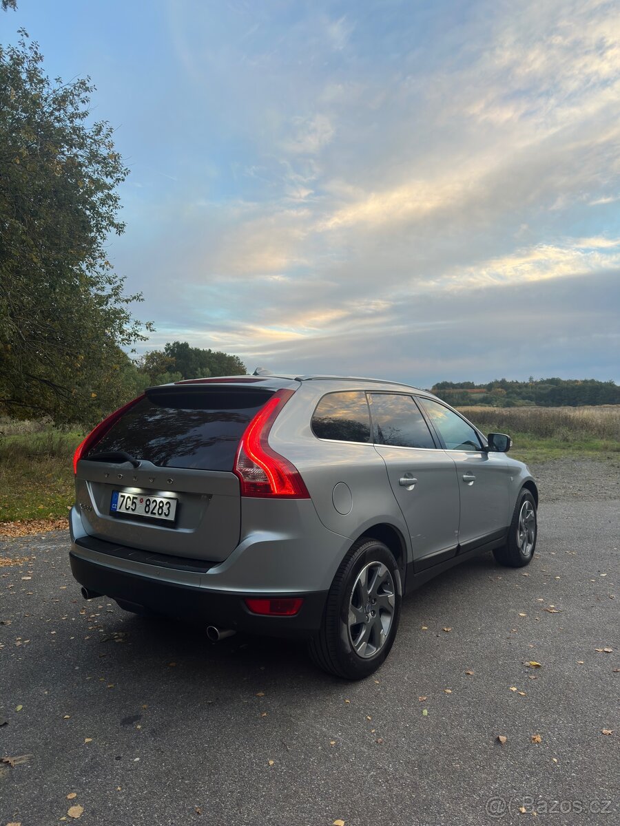 Volvo XC60 2.4 D5 AWD - 7