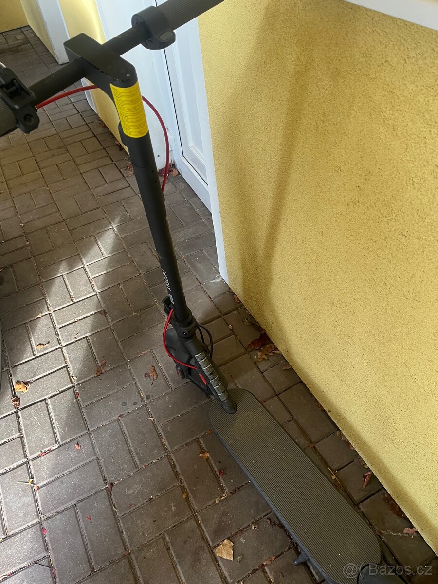 Elektronická koloběžka Xiaomi Electric Scooter 4 EU - 7