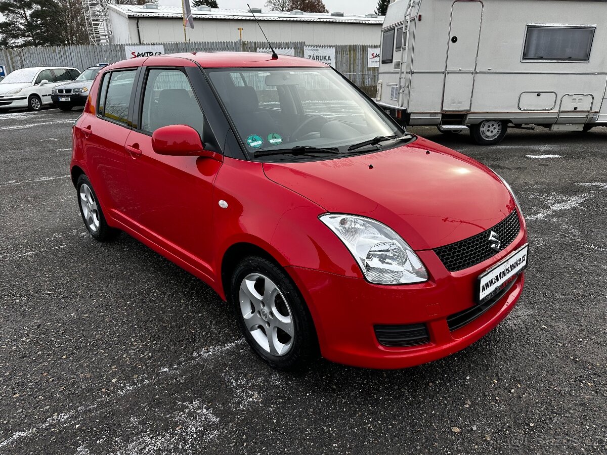 SUZUKI SWIFT 1,3i - KLIMA - NOVÁ STK - MÁLO KM-UDRŽOVANÝ VŮZ - 7