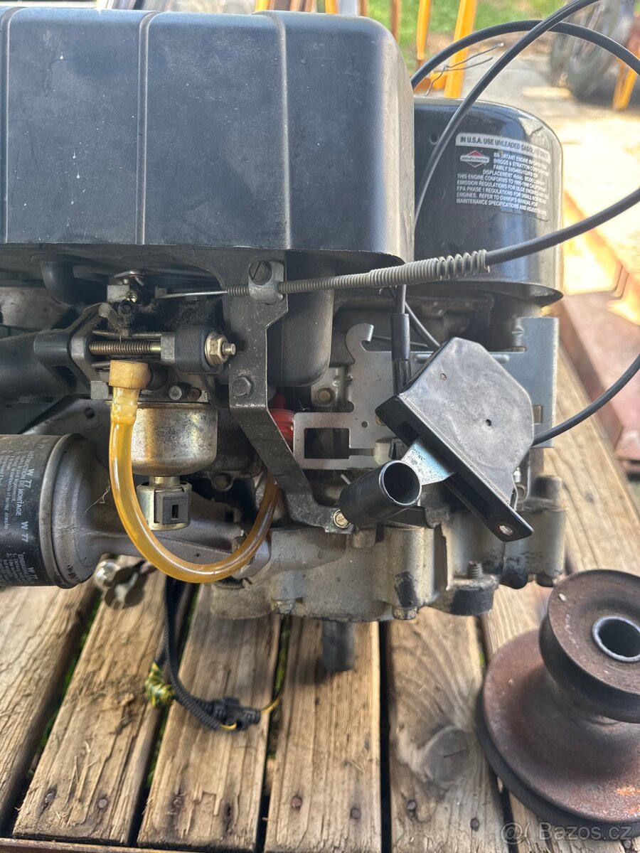 Motor brigss & stratton - 7