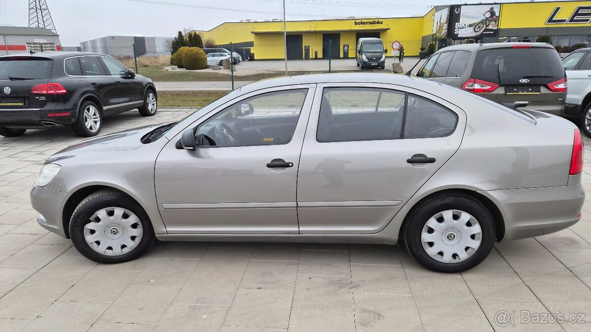 Octavia II 1,6 TDi Pěkná - pravidelný servis DPH - 7