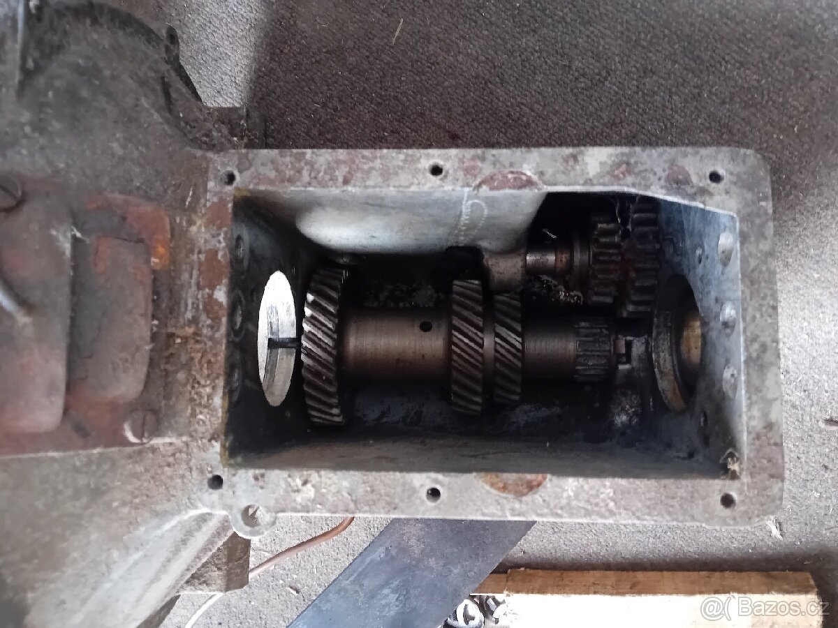 Převodovky a jiné díly škoda Octavie, Spartak - 7
