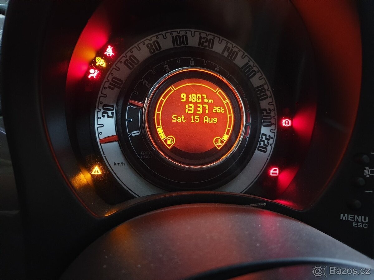 Fiat 500 0.9 TwinAir 2011, 92000km, rozpredám - 7