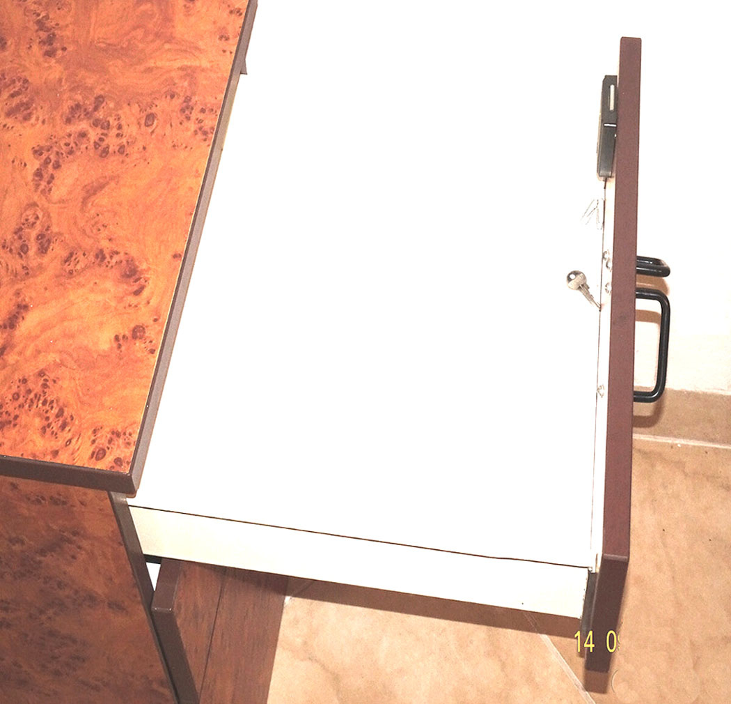 Komody z kvalitního materiálu. Bezvadný stav - 7