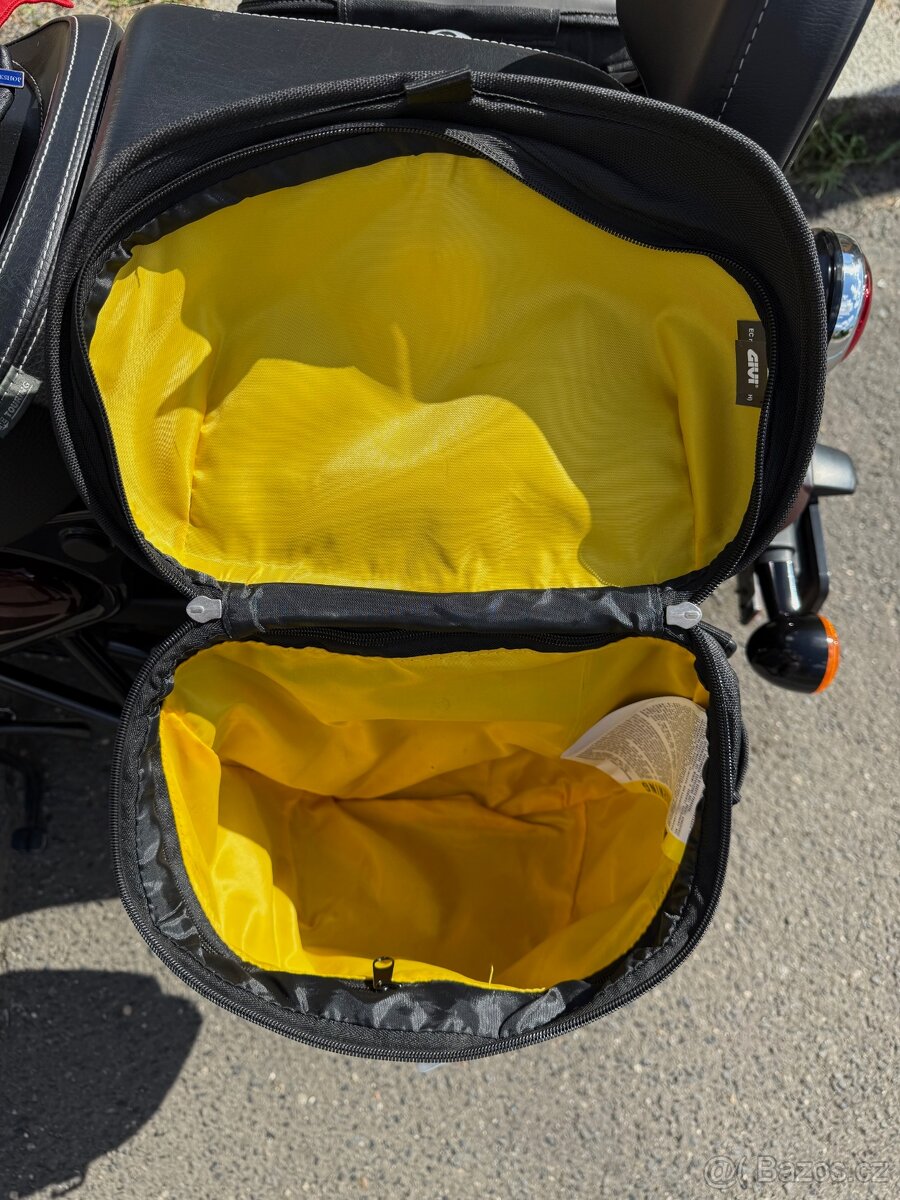 Royal Enfield Meteor 350 - Stellar Red - 7