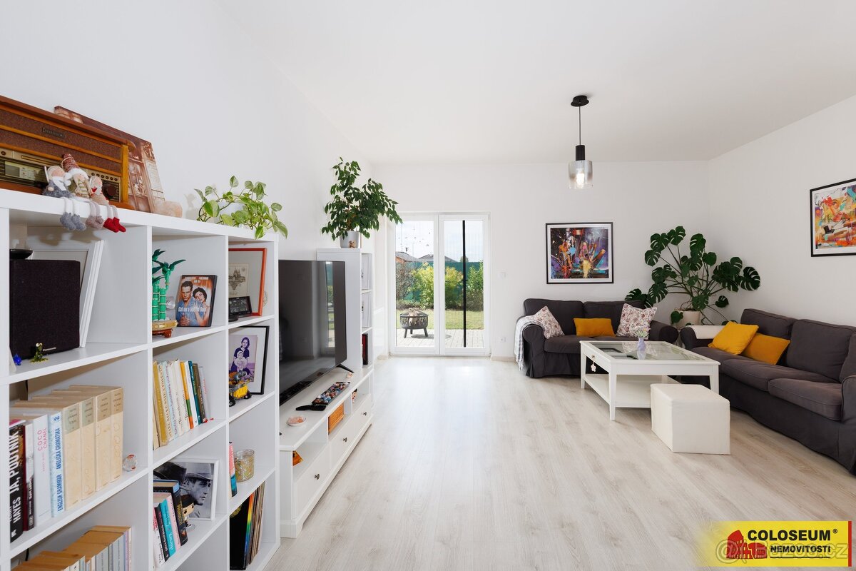 Šanov u Znojma, RD 4+kk, novostavba, zahrada, 3 parkovací mí - 7