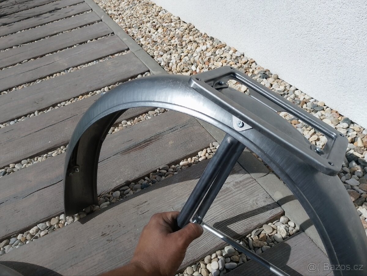 Jawa robot blatníky - 7