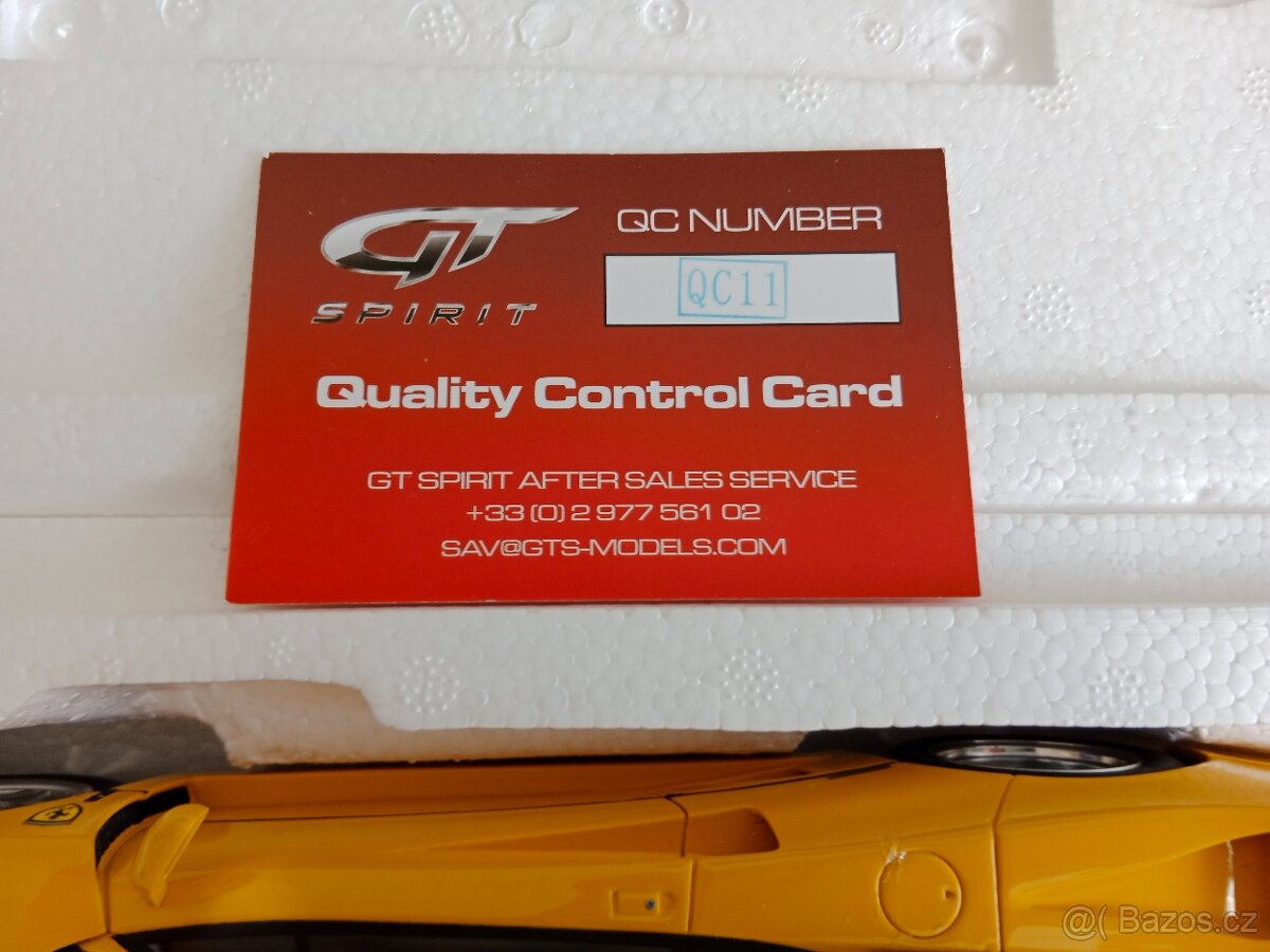 Ferrari F40 giallo Modena - 7