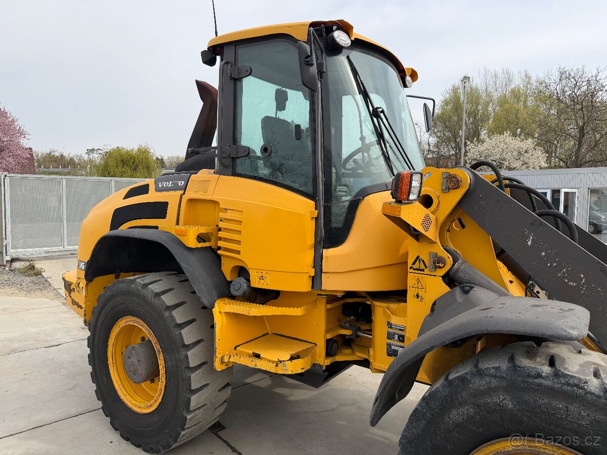 VOLVO L45G - 7