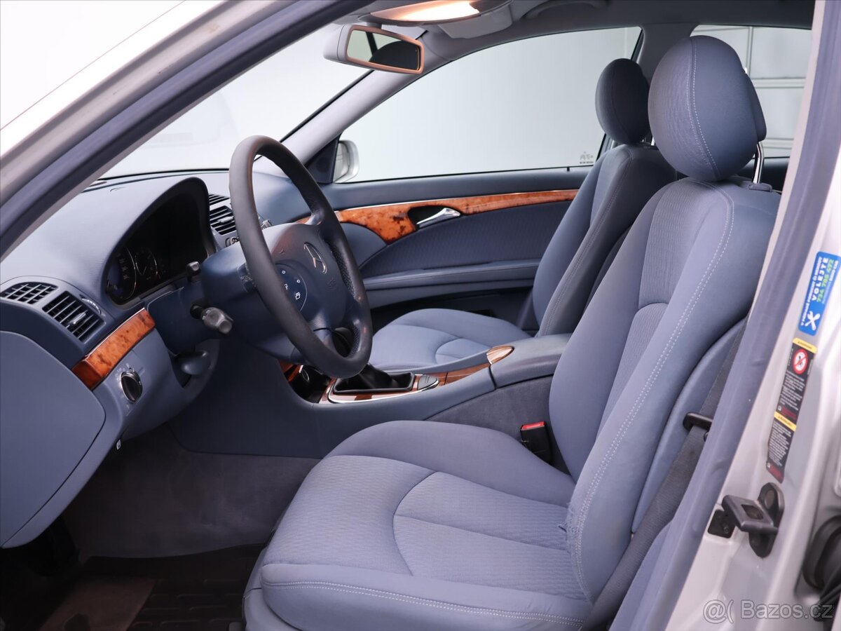 Mercedes-Benz Třídy E 2,7 270CDI 130kW Elegance (2003) - 7