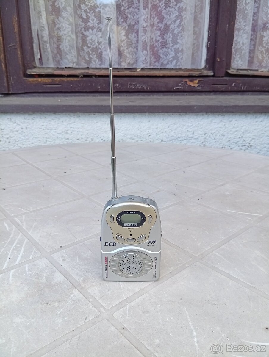 Prodám 4 starší rádia. - 7