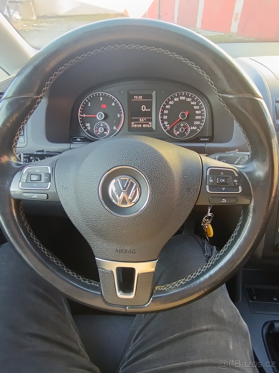 Volkswagen Touran - 7