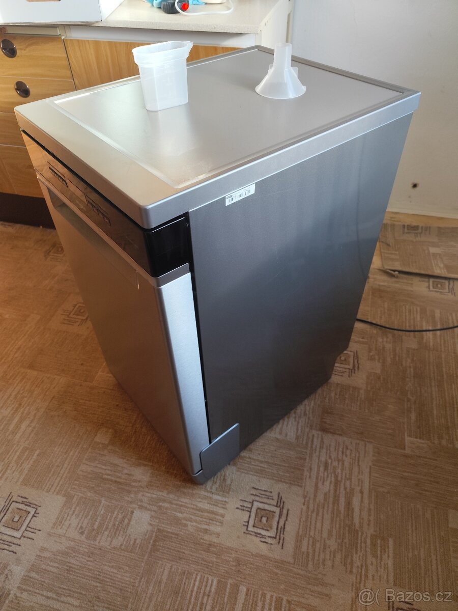 Myčka Whirlpool - 7