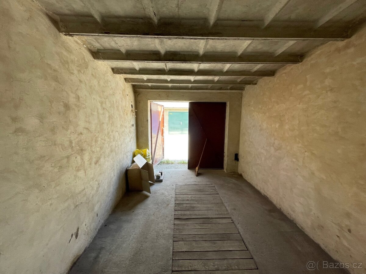 PRONÁJEM GARÁŽE UHERSKÝ BROD, U ŽLEBU - 7