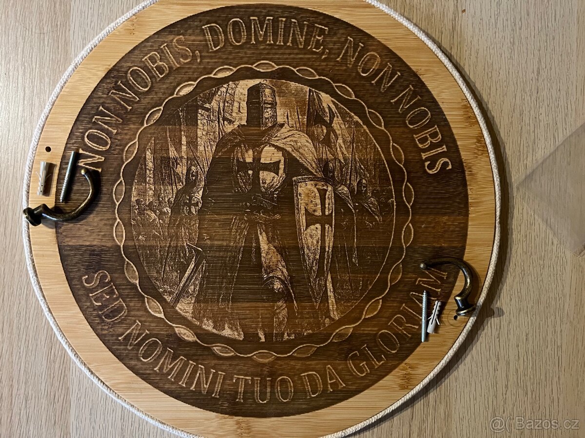 Templářská sekera s nástěnným držákem - 7