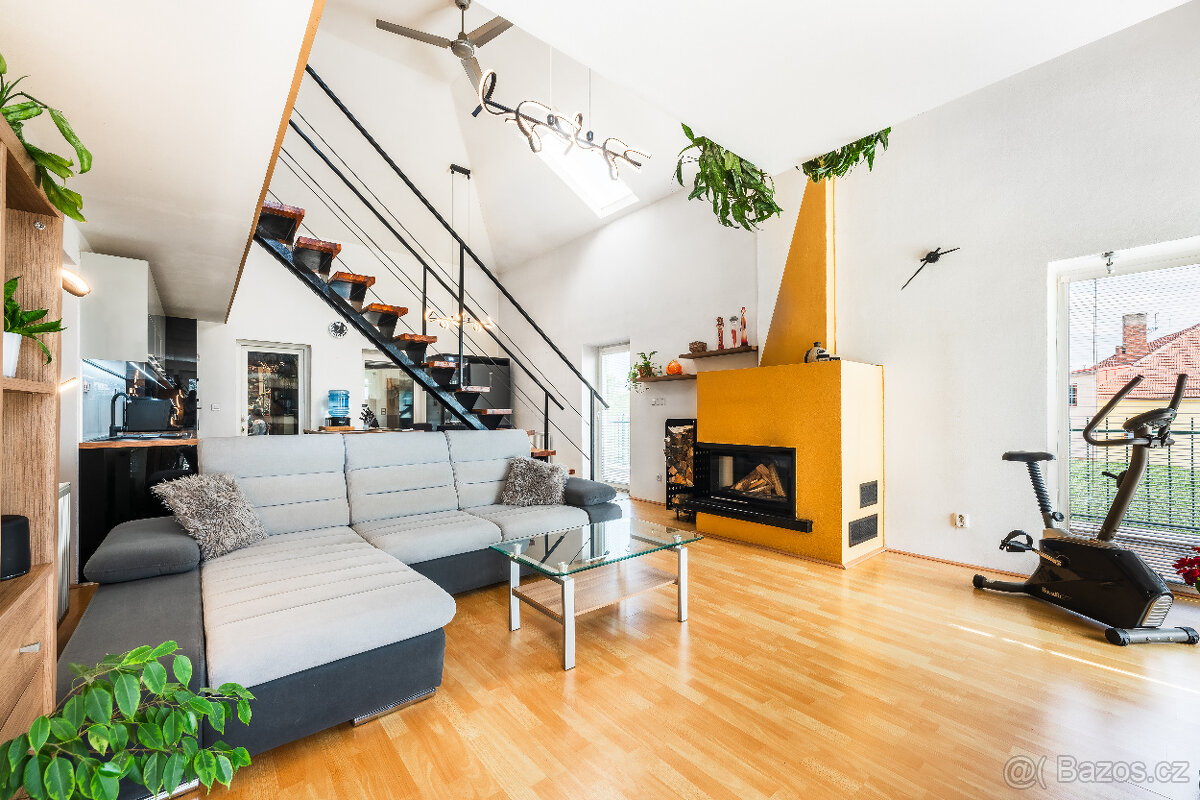 Atypický mezonetový byt 5+kk - 7