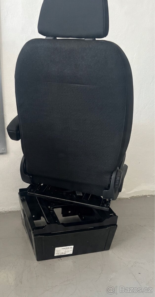 MB Sprinter 907 910 sedačka - 7