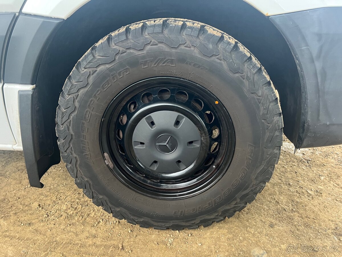 Obytný Mercedes-Benz Sprinter 210 - 7