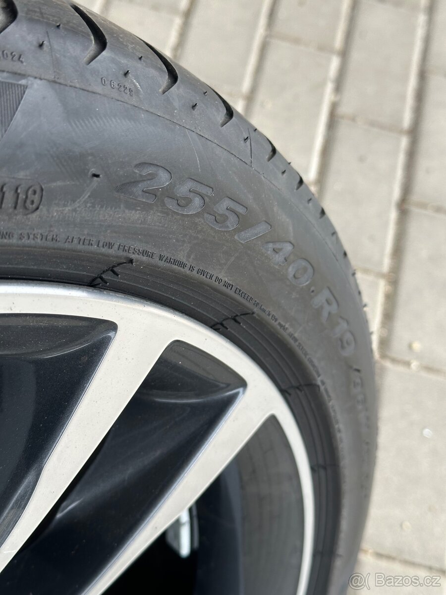 R19 DVOUROZMĚRNÉ KOLA Styling 598M - 7